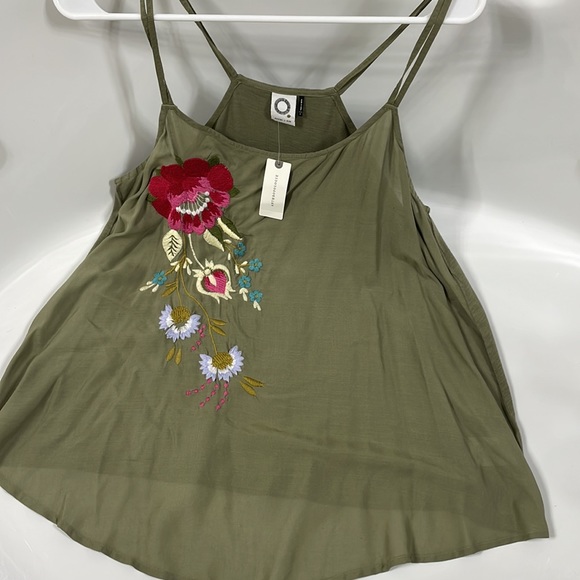 Anthropologie Akemi+ Kin  Blouse NEW with tags . Embroidered detailing - Picture 2 of 9